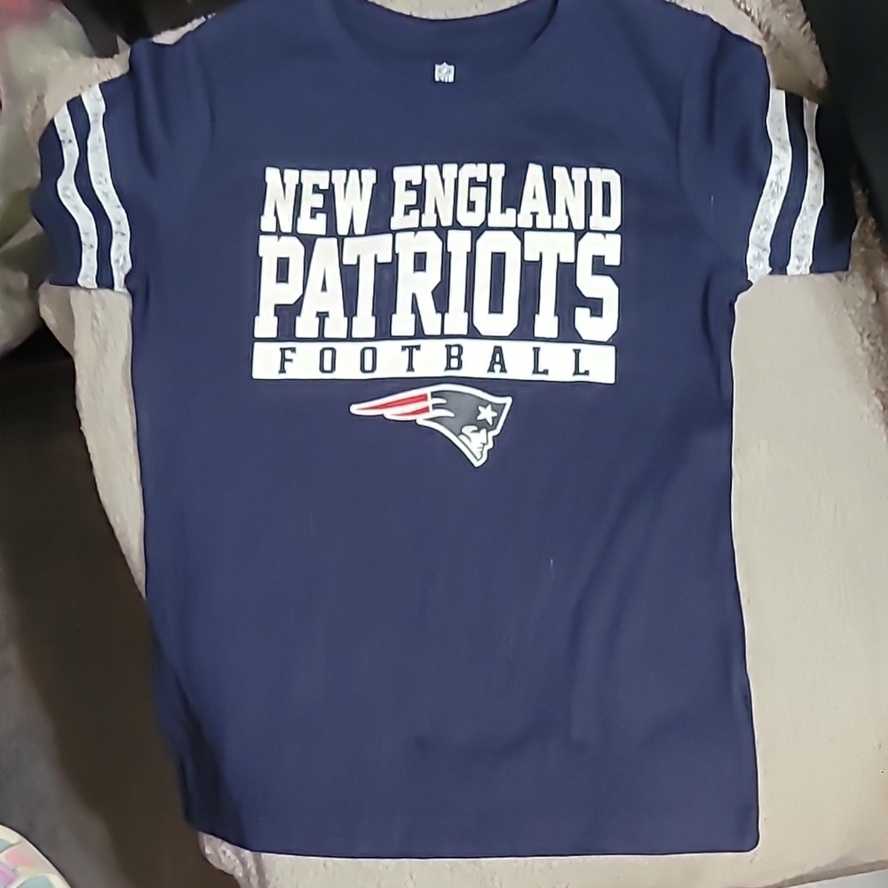 New England Patriots Football NFL Kids Tee Size 10/12 NEW